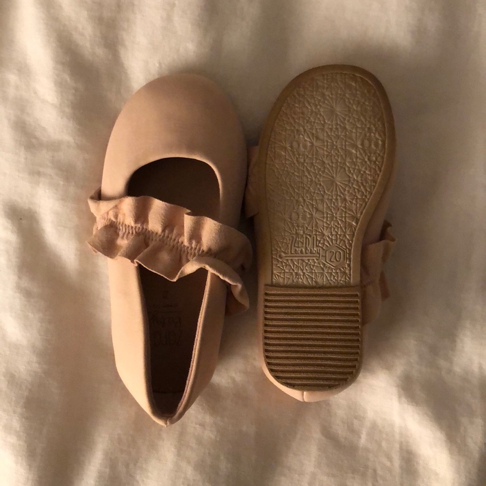 Zara Baby girl pink leather flats with frill strap